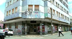 O prédio do INSS abandonado no Centro de Teresina